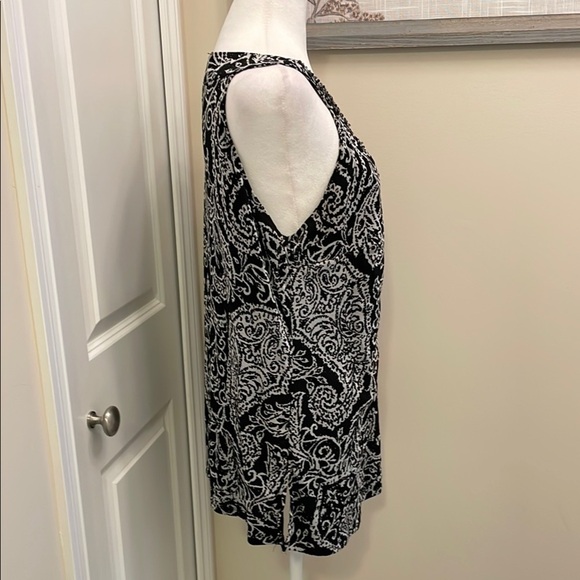 INC International Concepts Black and White Sleeveless Cut Out Tank Top GC - Picture 4 of 13